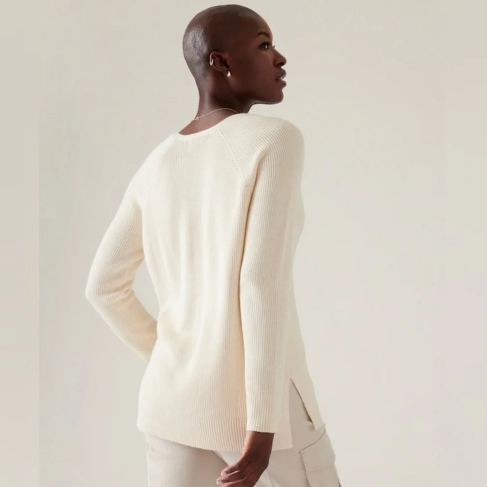 NWT Athleta Hanover Merino Blend V Neck Sweater Magnolia White Size 3X.